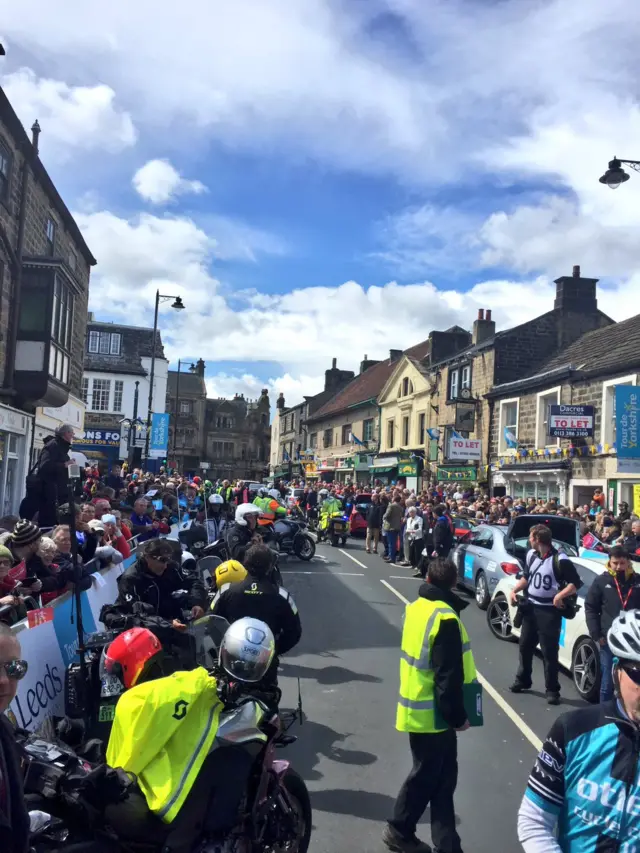 Crowds in Otley for second stage of Tour de Yorkshire