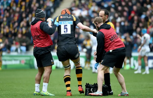 Wasps' Kearnen Myall comes off injured