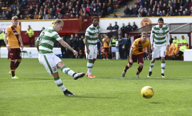 Leigh Griffiths fires his penalty wide