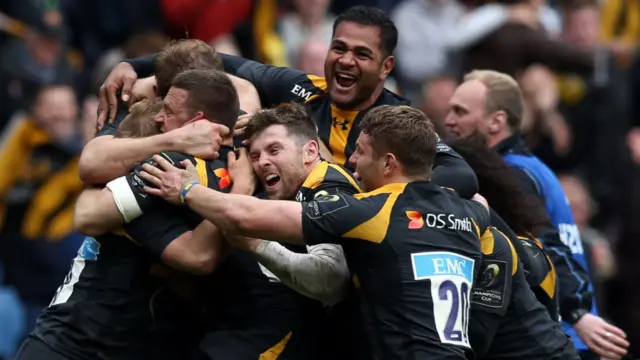 Wasps' players celebrate