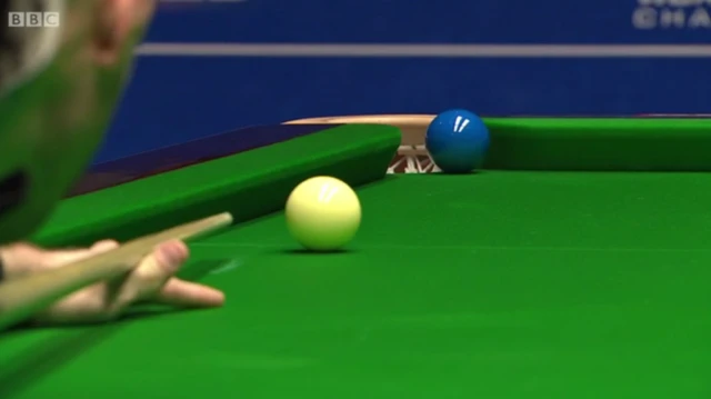 Selby misses the blue