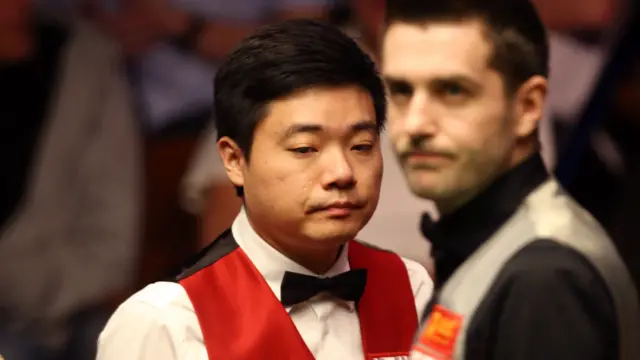 Ding Junhui and Mark Selby