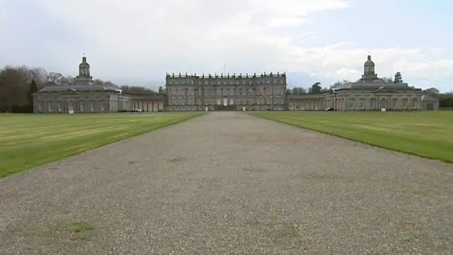 Hopetoun House