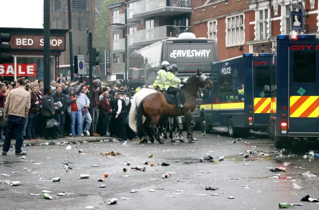 The Manchester United coach arrives