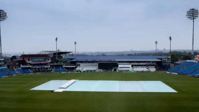 Headingley raining