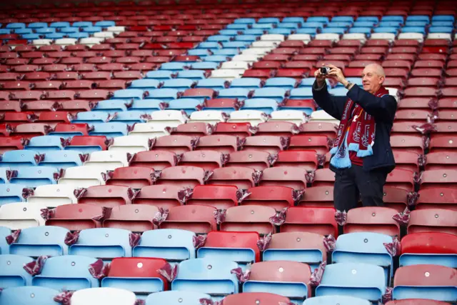 A West Ham fan