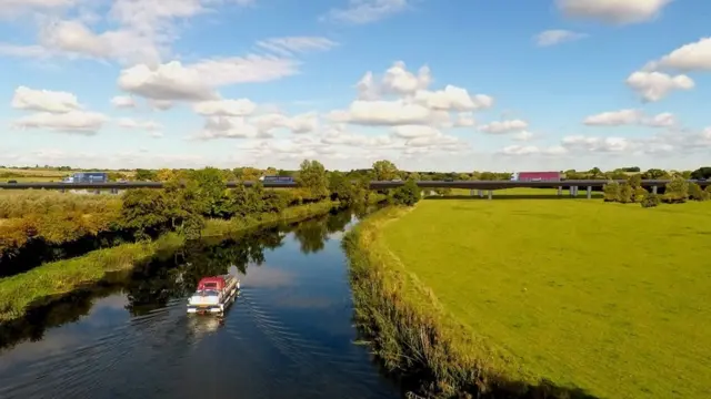 Artist's impression of A14 river crossing