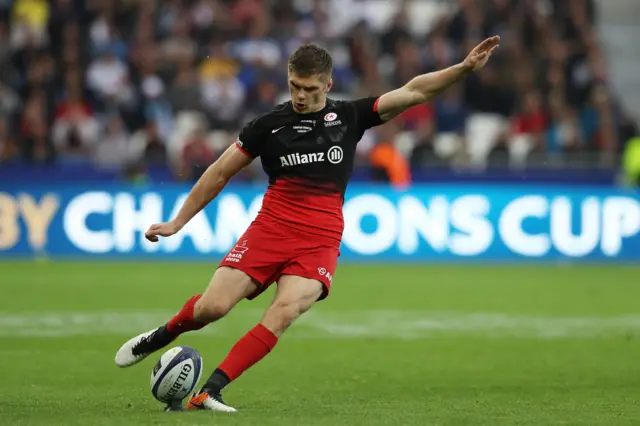 Owen Farrell of Saracens kicks a penalty