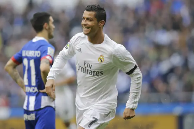 Cristiano Ronaldo celebrates