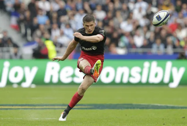 Owen Farrell kicks a penalty