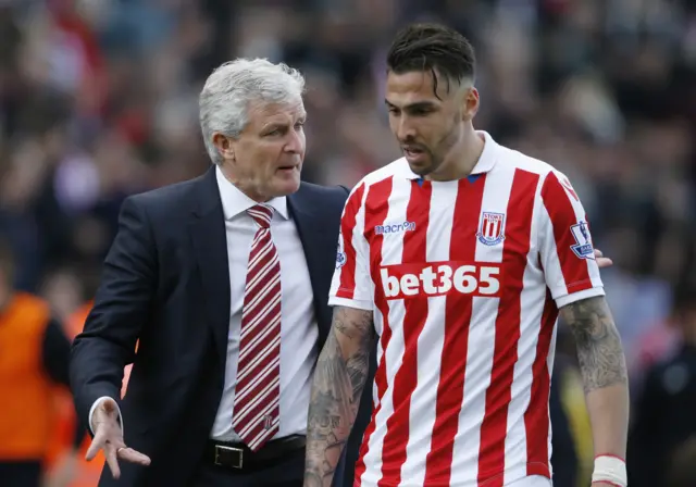 Mark Hughes advises Geoff Cameron