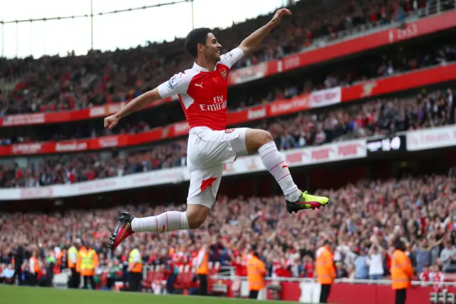 Mikel Arteta celebrates his goal