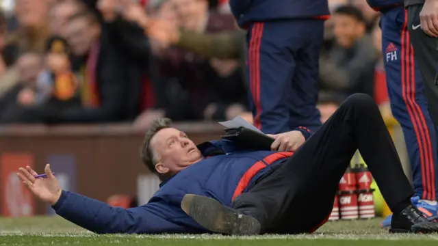 Van Gaal falling