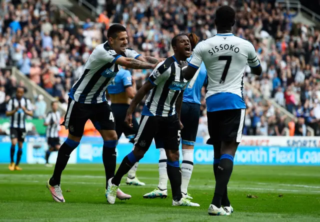 Georginio Wijnaldum of Newcastle United celebrates