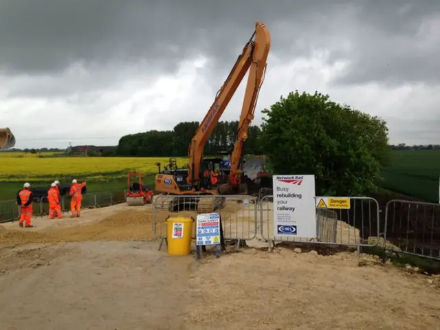 Rebuilding the A614 near Howden