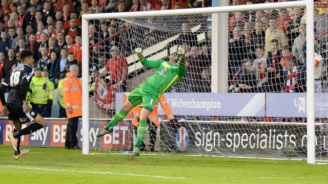 Ashley Fletcher (left)