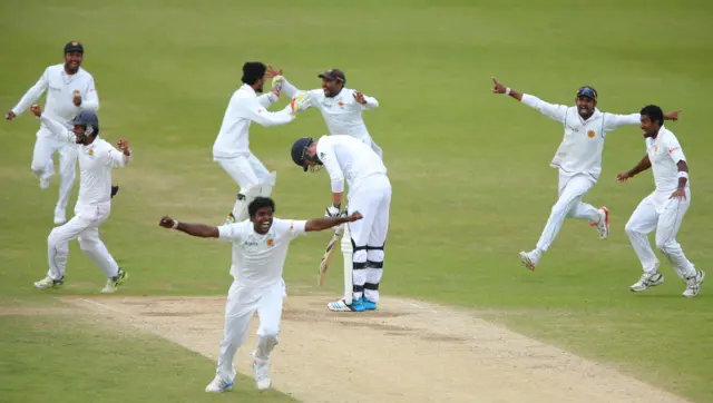 Sri Lanka celebrate victory at Headingley in 2014