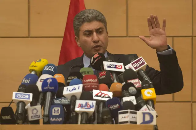 Egypt's Aviation Minister Sherif Fathy speaks during a press conference on 19 May 2016 at the Ministry of Civil Aviation at Cairo's airport