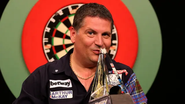 Gary Anderson Premier League champion 2015