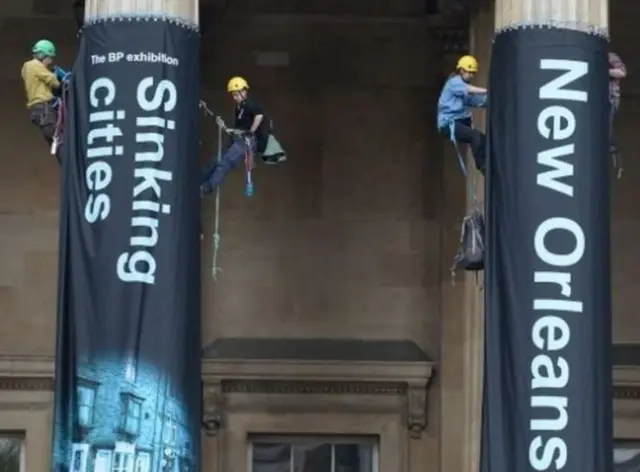 Activists climb British Museum columns