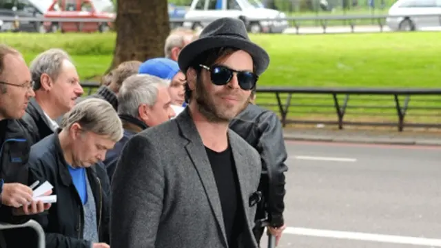 Gaz Coombes