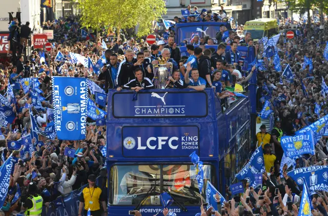 Leicester City bus parade