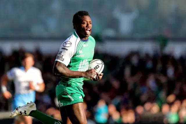 Niyi Adeolokun runs in to score for Connacht