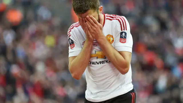 Michael Carrick looks dejected