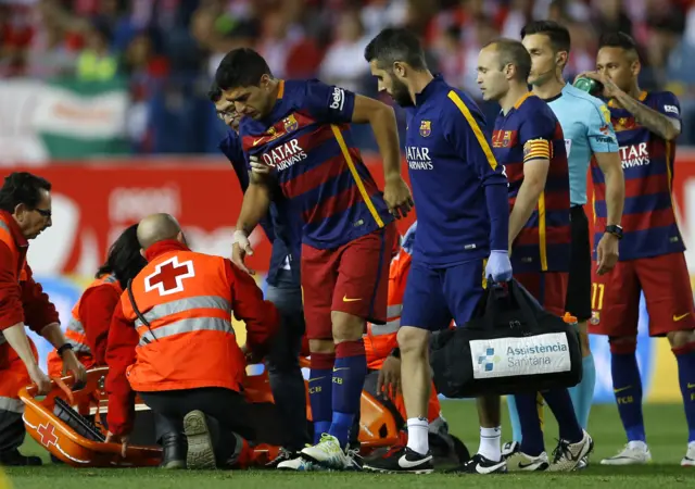 Luis Suarez leaves the pitch