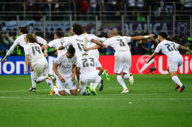 Cristiano Ronaldo celebrate