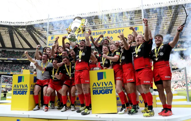 Brad Barritt lifts the Premiership trophy