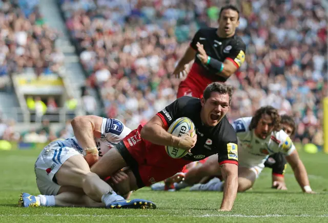 Alex Goode scores a try for Saracens