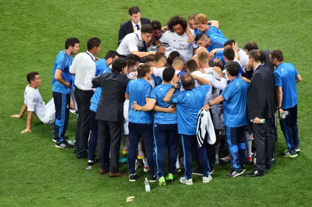 Real Madrid team huddle