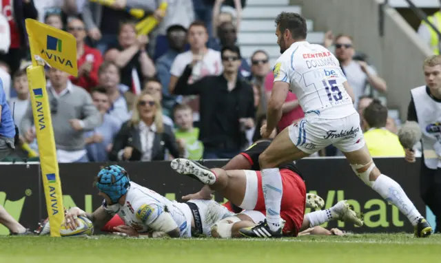 Jack Nowell scores a try