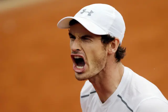 Andy Murray reacts