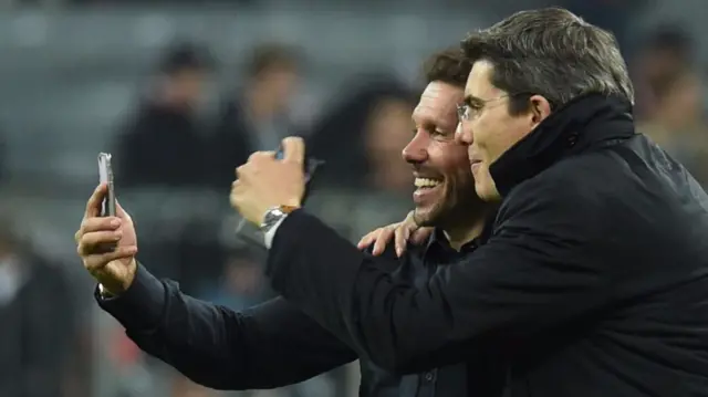 Diego Simeone takes a selfie