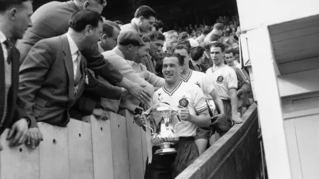 Nat Lofthouse with the FA Cup in 1958