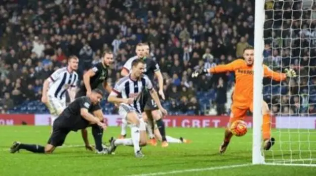 Jonny Evans scoring against Stoke