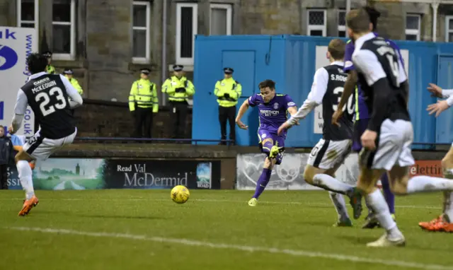 Darren McGregor was on target when Hibs knocked Rovers out of the Scottish Cup