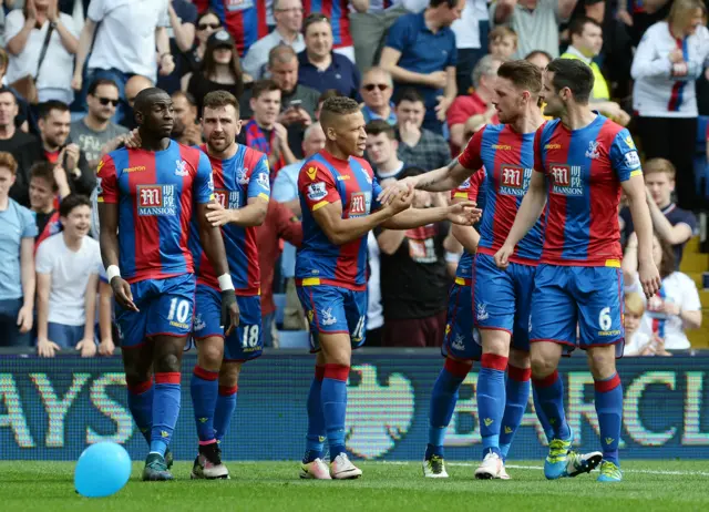 Dwight Gayle celebrates