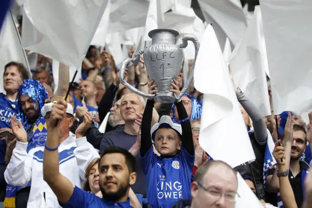 Leicester fans celebrate