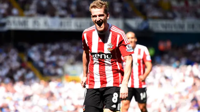 Steven Davis of Southampton celebrates