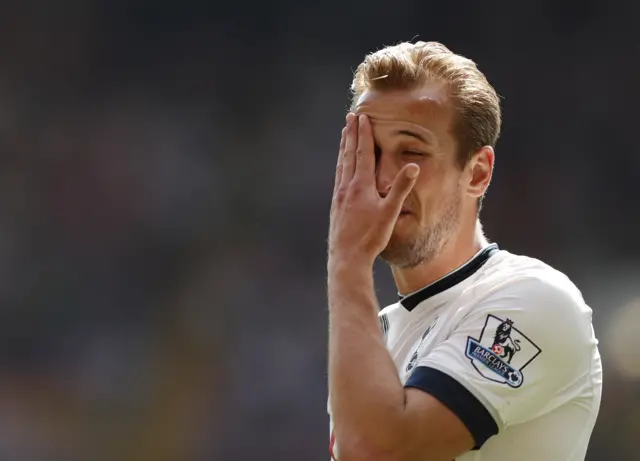 Harry Kane reacts