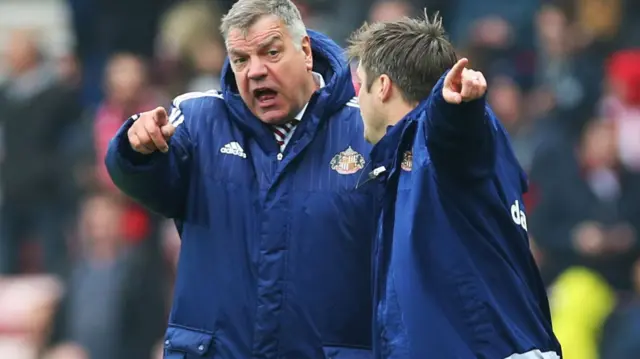 Sam Allardyce instructs