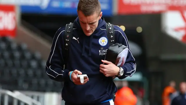 Jamie Vardy on his phone