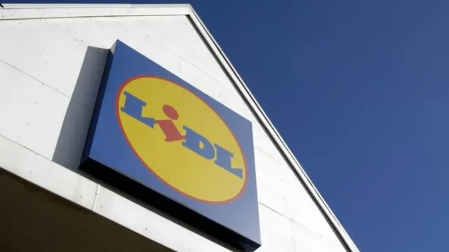 Lidl store sign