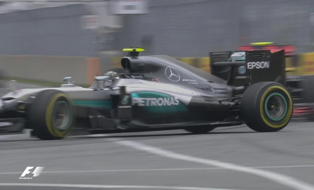 Nico Rosberg spins