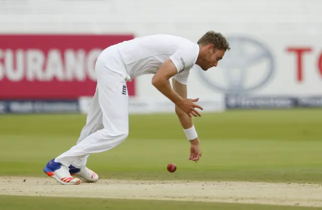 Broad drops tough caught-and-bowled chance