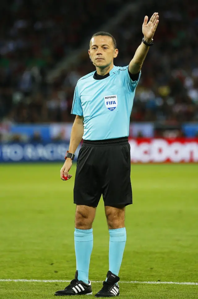 Referee