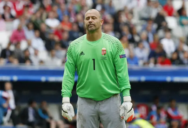 Kiraly's pants